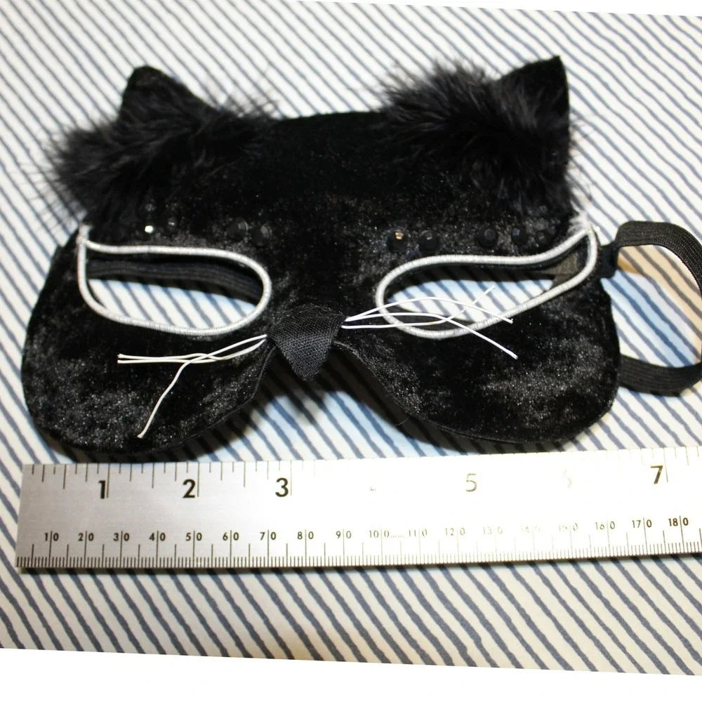 Black Cat Sequin Faux Fur Silver Accents Masquerade Mask Halloween Costume‎
